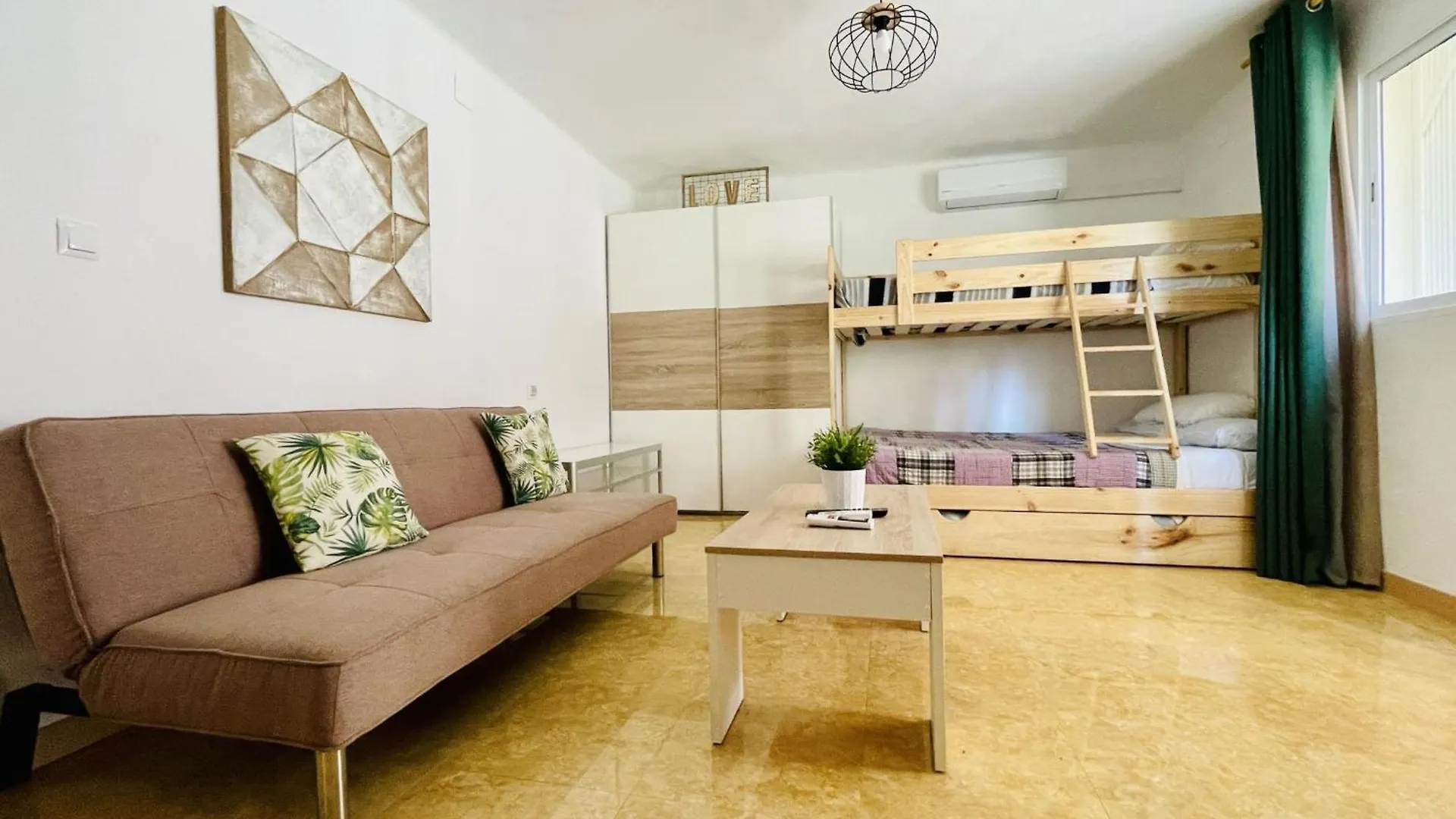 Anafi Apartment Salou 0*,  Spain