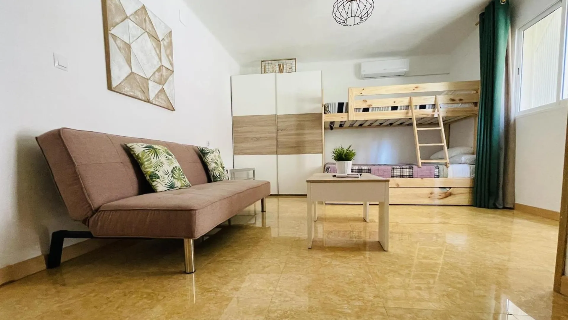 Apartamento Anafi Salou 0*,  España